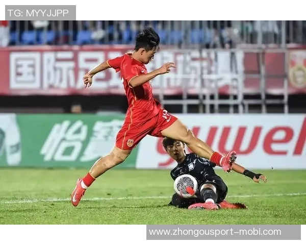 U16国足领先优势扩大张旭尧禁区内巧妙抽射破门助力球队胜利 U16国足领先优势扩大张旭尧禁区内巧妙抽射破门助力球队胜利